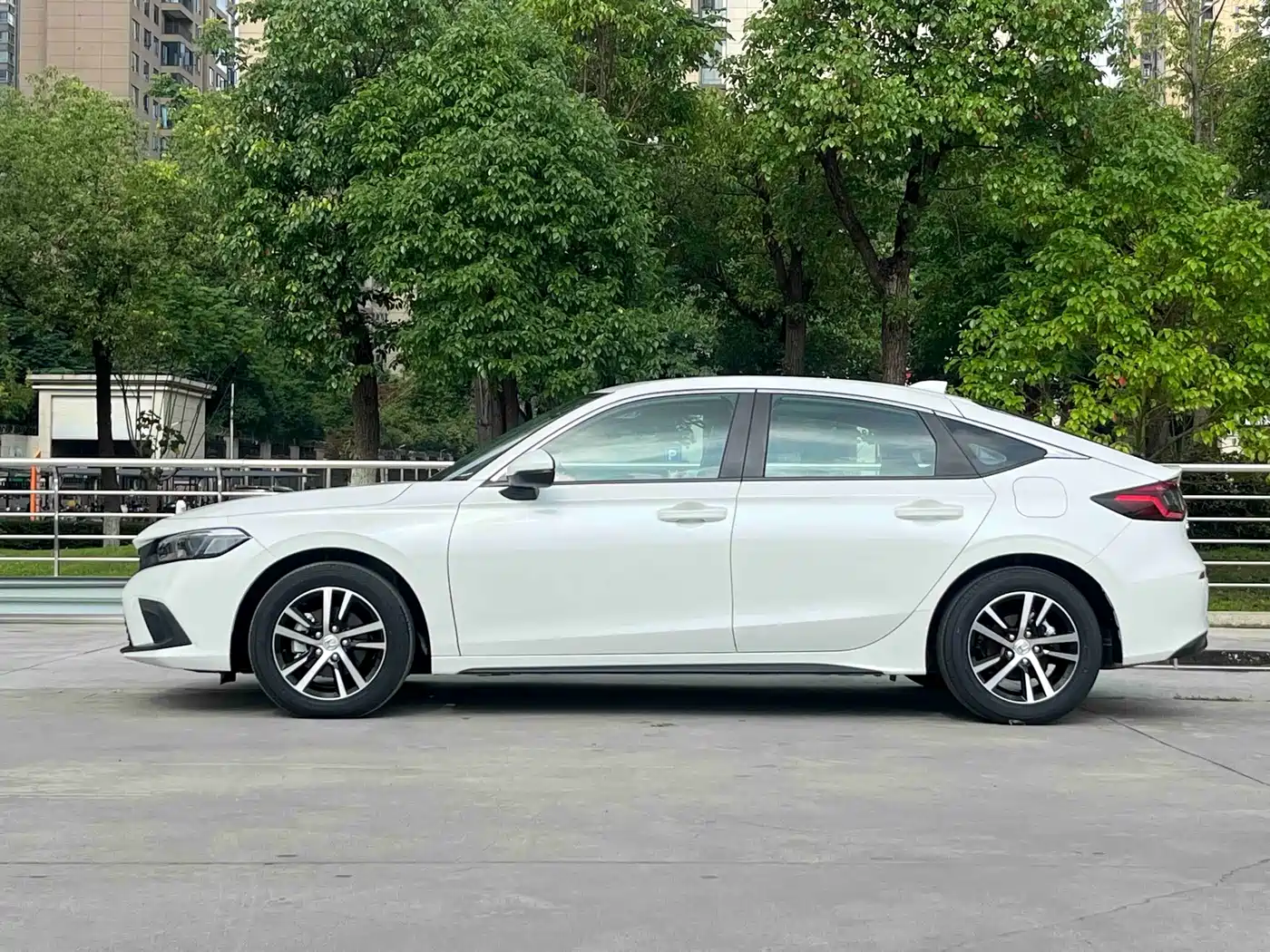 Honda Civic id 4659695 из Китая 12