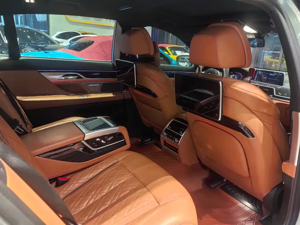 BMW 7 Series 7 2019 740Li Premium M Sport