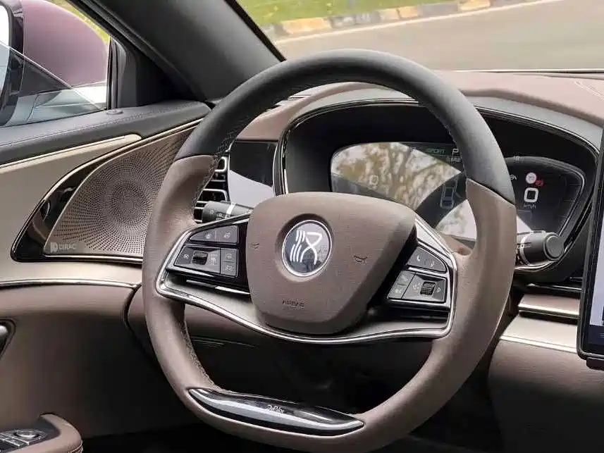 BYD Han — миниатюра 8