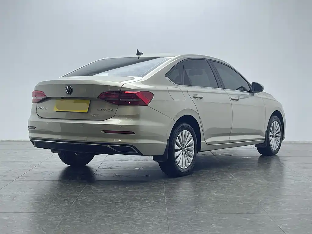 Volkswagen Lavida — миниатюра 4