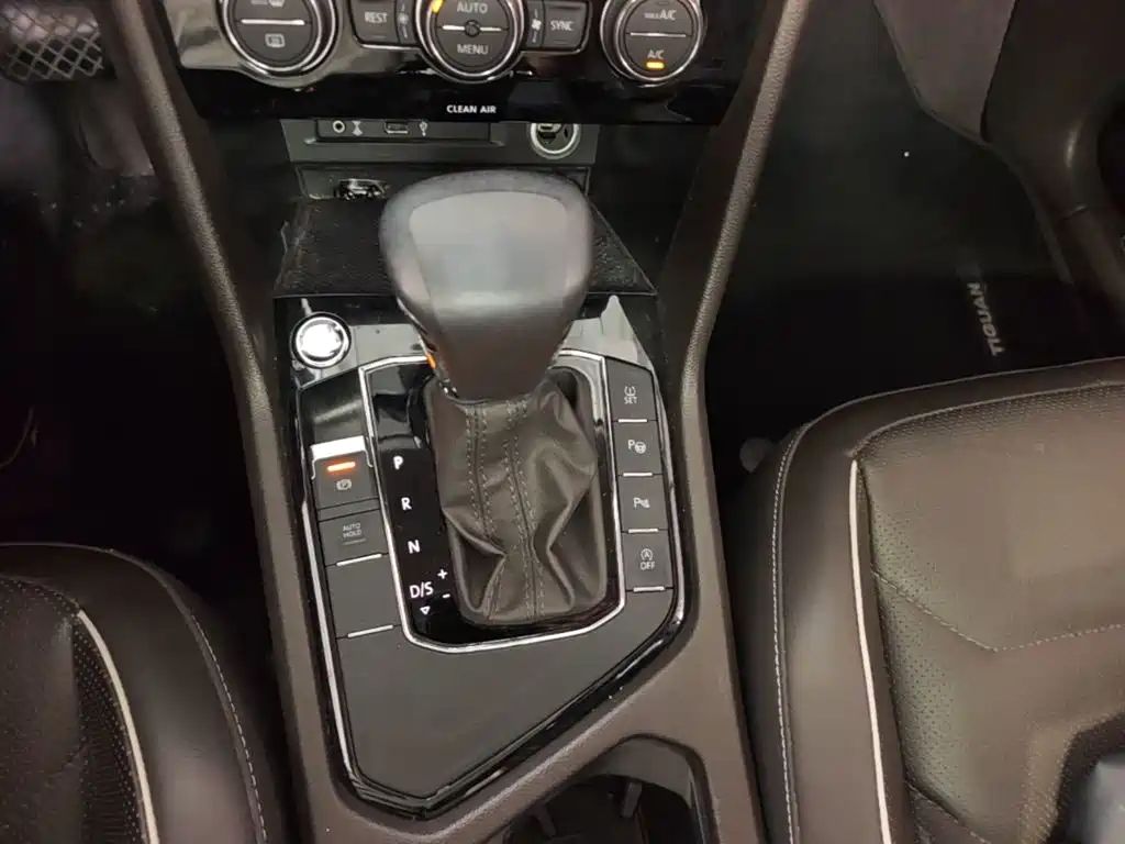 Volkswagen Tiguan L — миниатюра 19