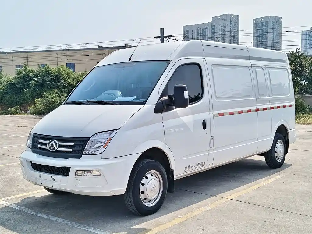 MAXUS V80 — миниатюра 2