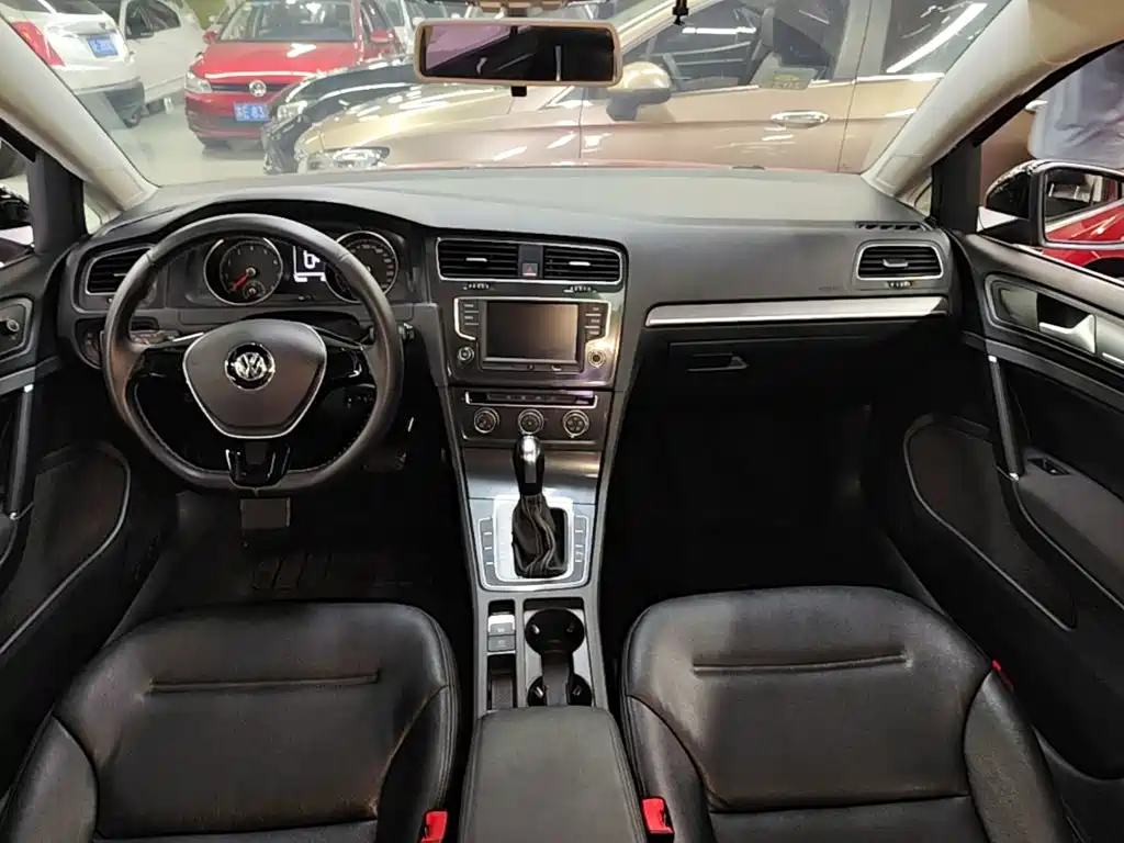 Volkswagen Golf — миниатюра 10