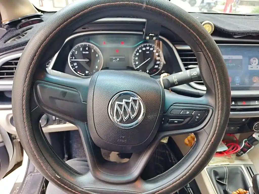 Buick Excelle — миниатюра 3