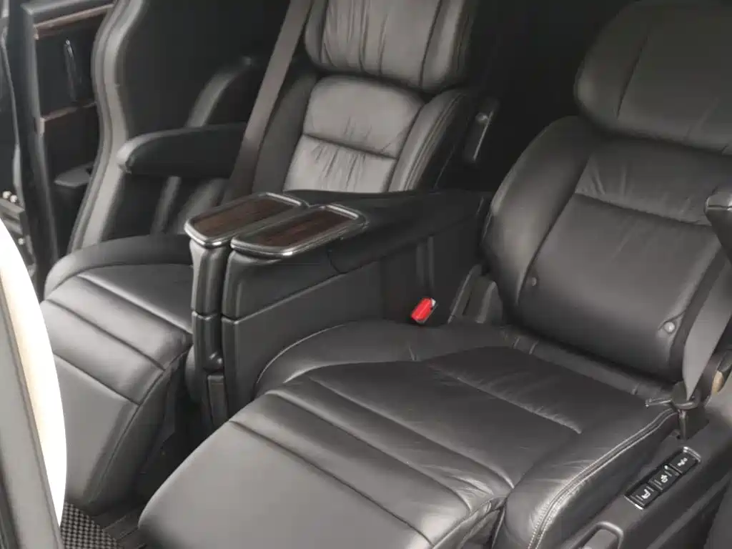 Honda Elysion — миниатюра 12