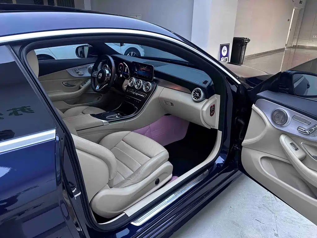 Mercedes-Benz C-Class (Import) — миниатюра 10
