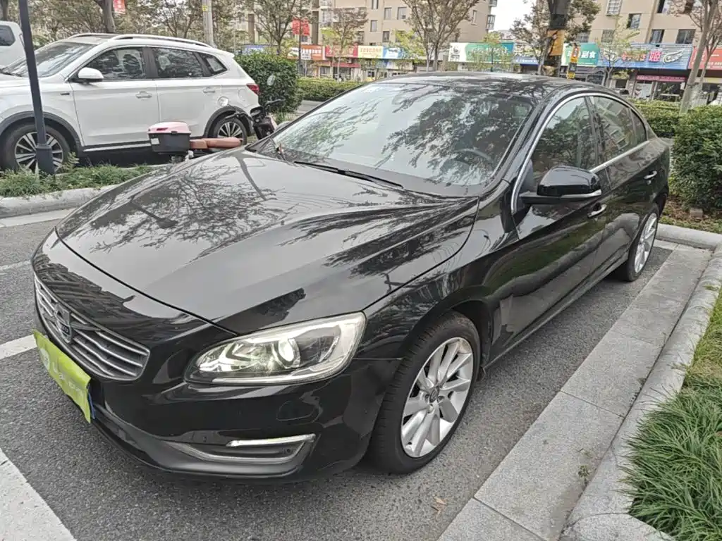 Volvo S60