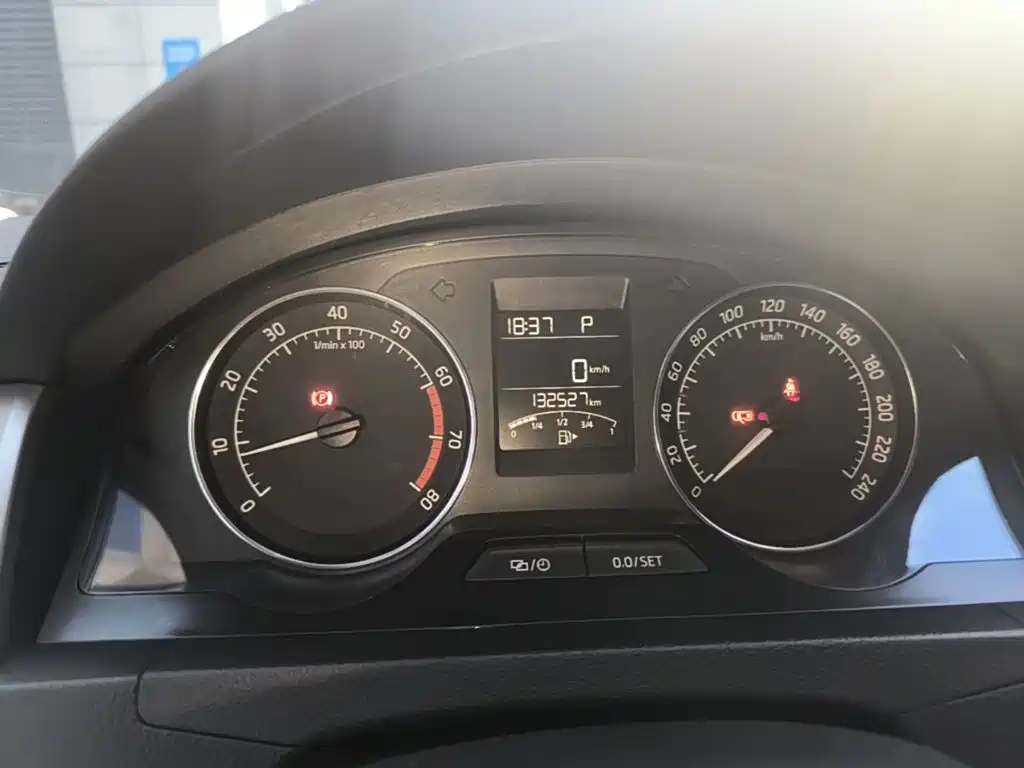 Skoda Rapid Spaceback — миниатюра 12