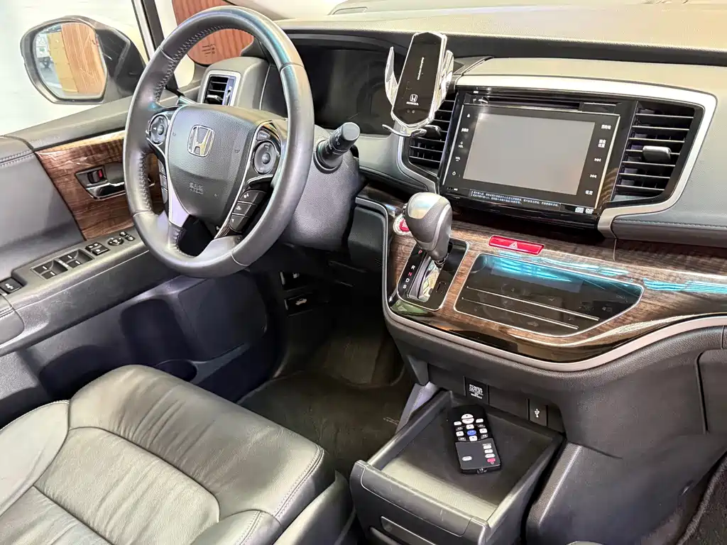 Honda Odyssey — миниатюра 12