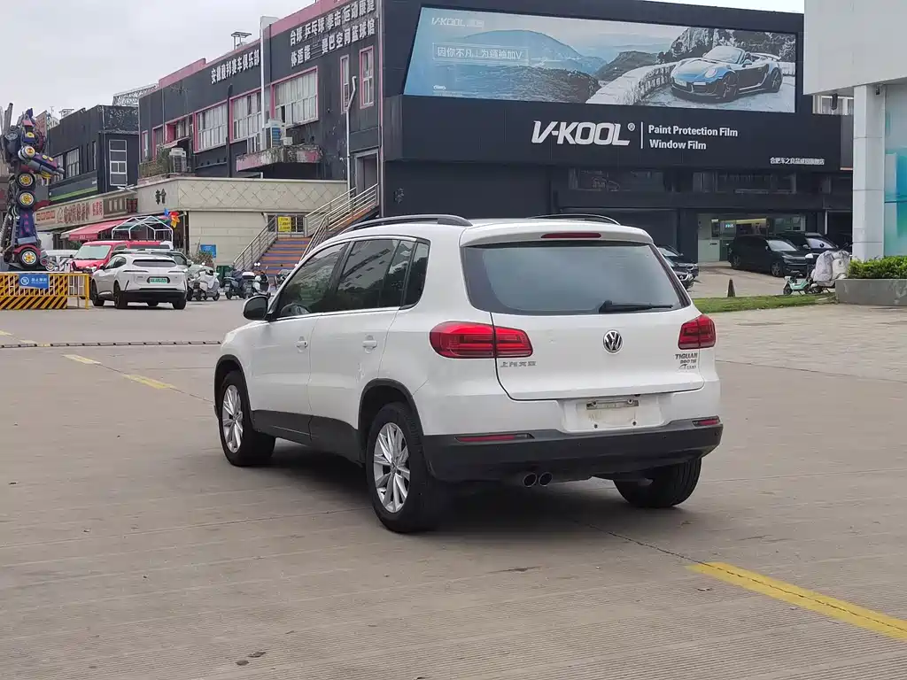 Volkswagen Tiguan — миниатюра 7
