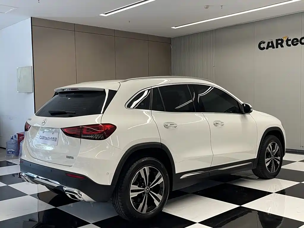 Mercedes-Benz GLA — миниатюра 5