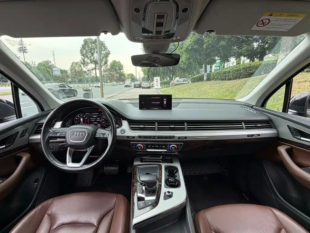 Audi Q7 — миниатюра 13