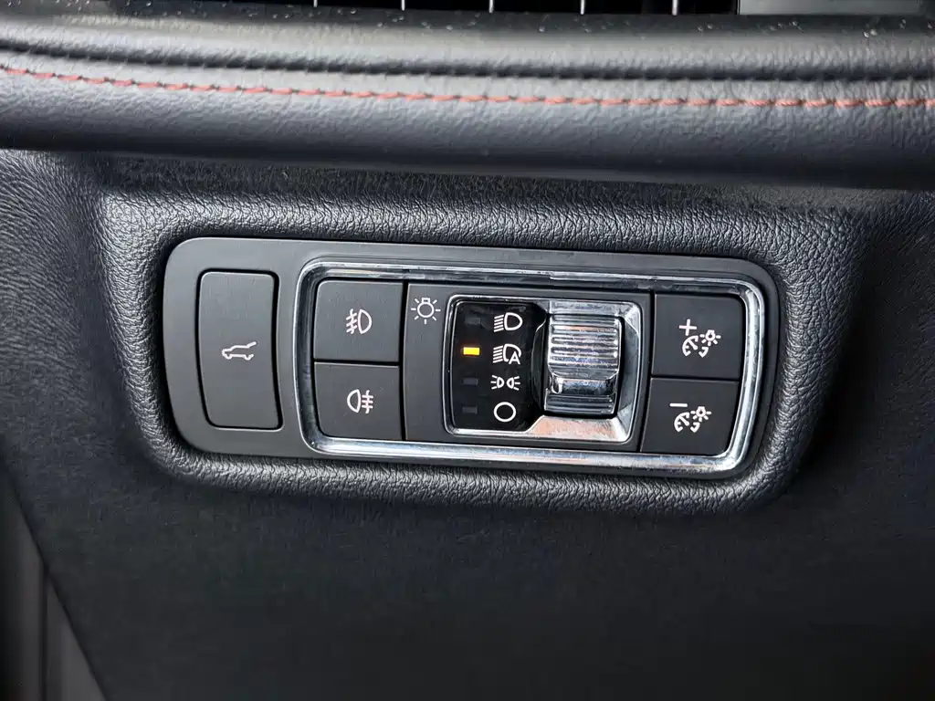 Lincoln Aviator — миниатюра 12