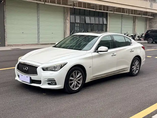 Infiniti Q50L