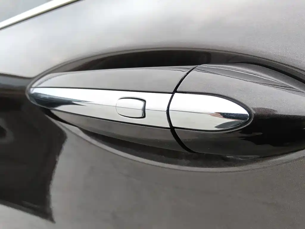 Buick Envision Plus — миниатюра 18