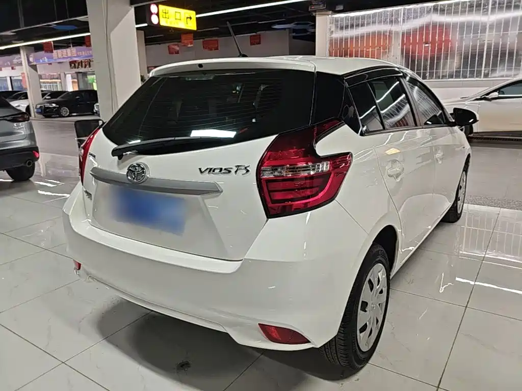 Toyota Vios FS — миниатюра 7