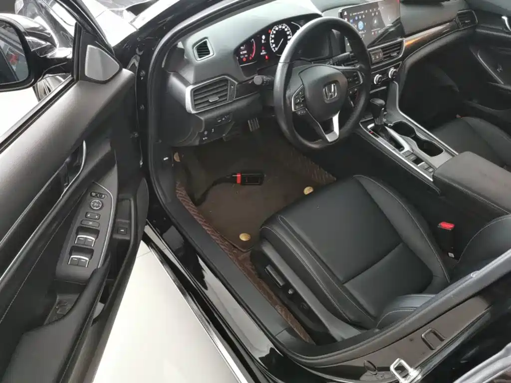 Honda Accord — миниатюра 16