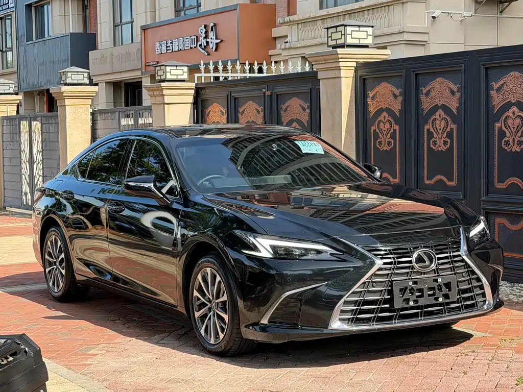 Lexus ES — миниатюра 3