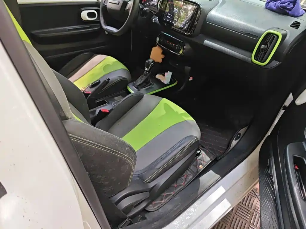 Roewe Clever — миниатюра 18