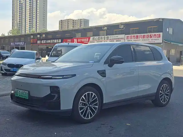 2025 Leapmotor B10