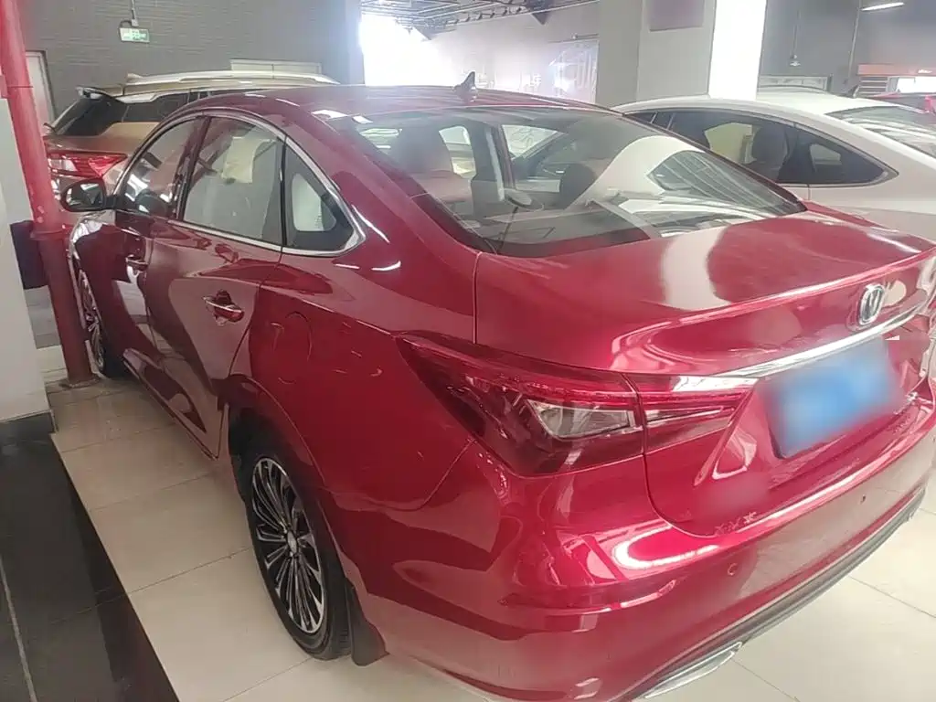 Changan Eado — миниатюра 5
