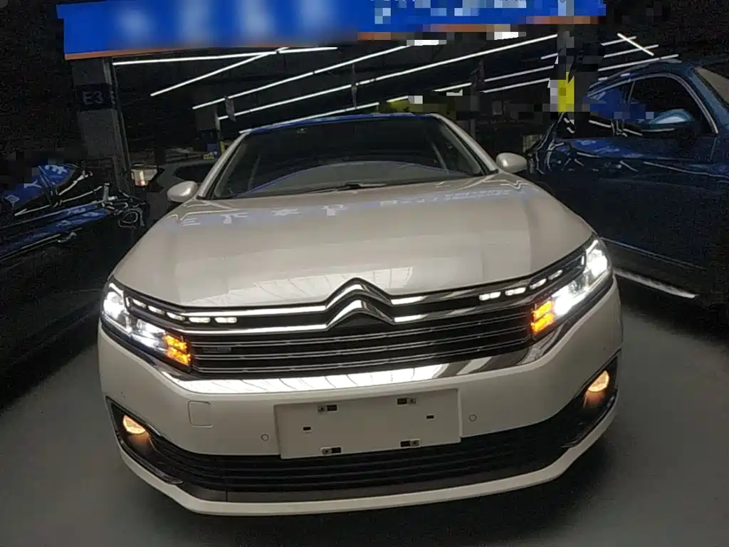 Citroen C6 — миниатюра 3