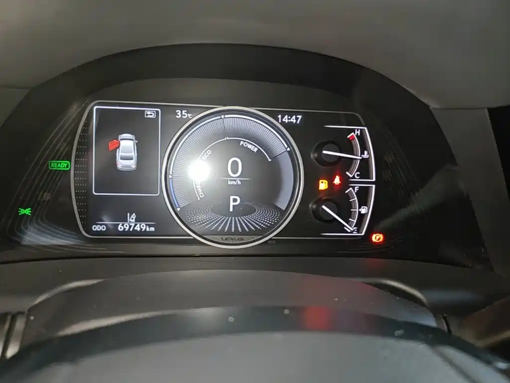 Lexus ES — миниатюра 12