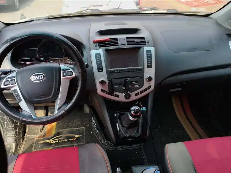 BYD S6 — миниатюра 12