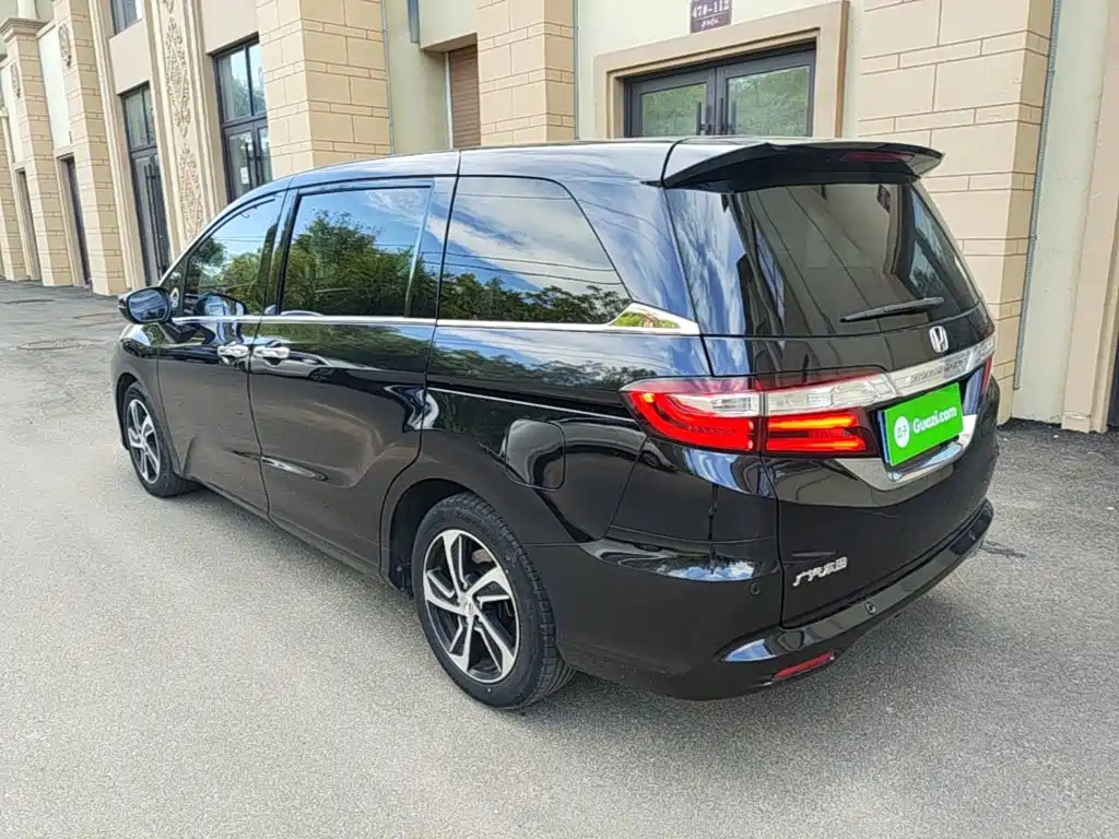 Honda Odyssey — миниатюра 5