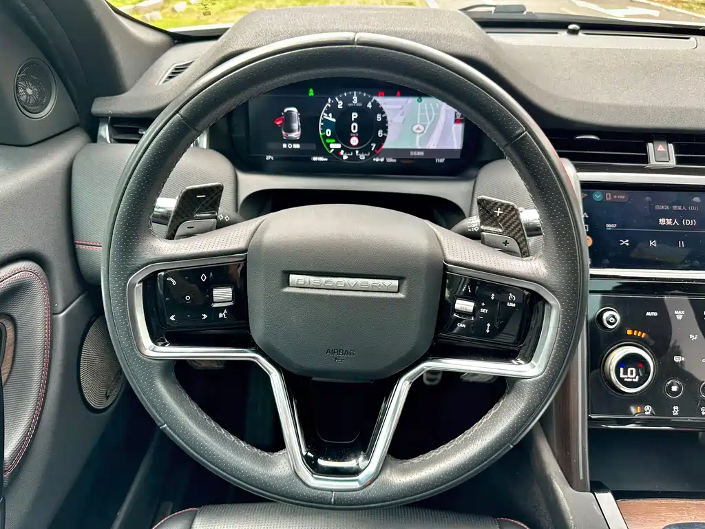 Land Rover Discovery Sport Hybrid — миниатюра 17