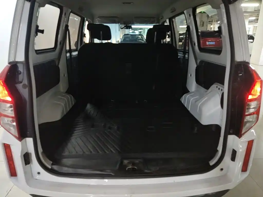 Wuling Hongguang PLUS — миниатюра 19