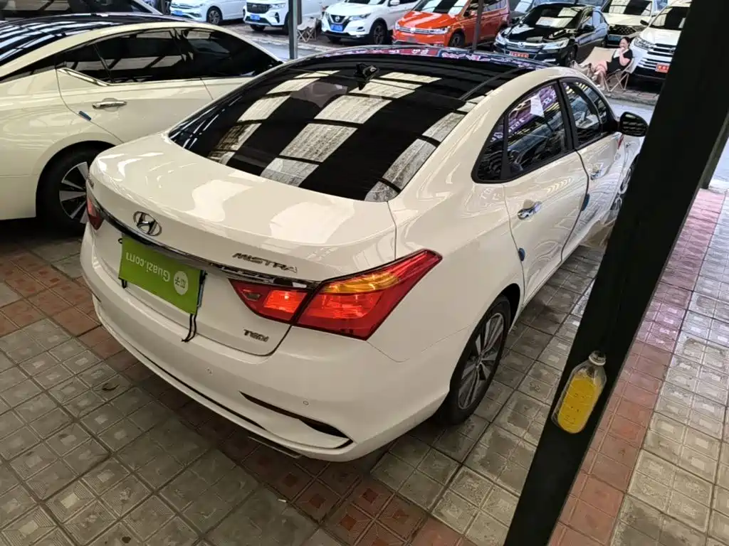 Hyundai Mistra — миниатюра 7