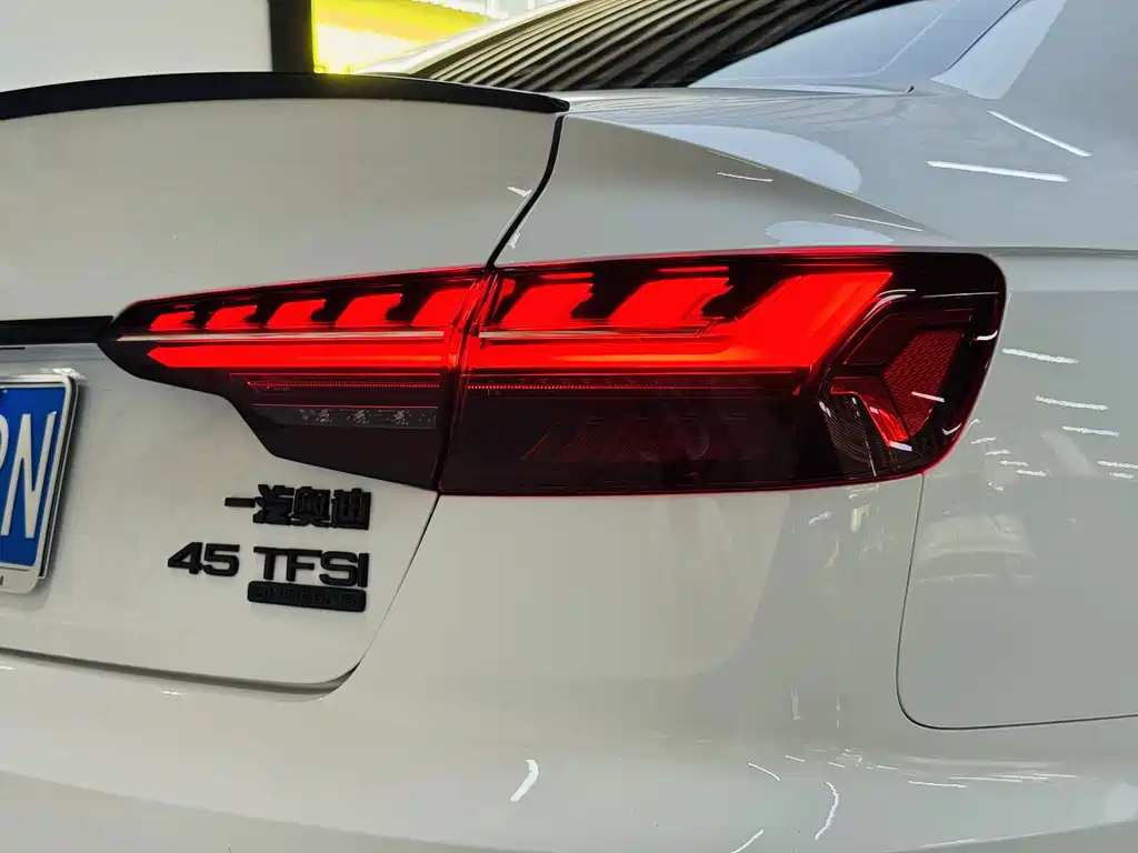 Audi A4L — миниатюра 17