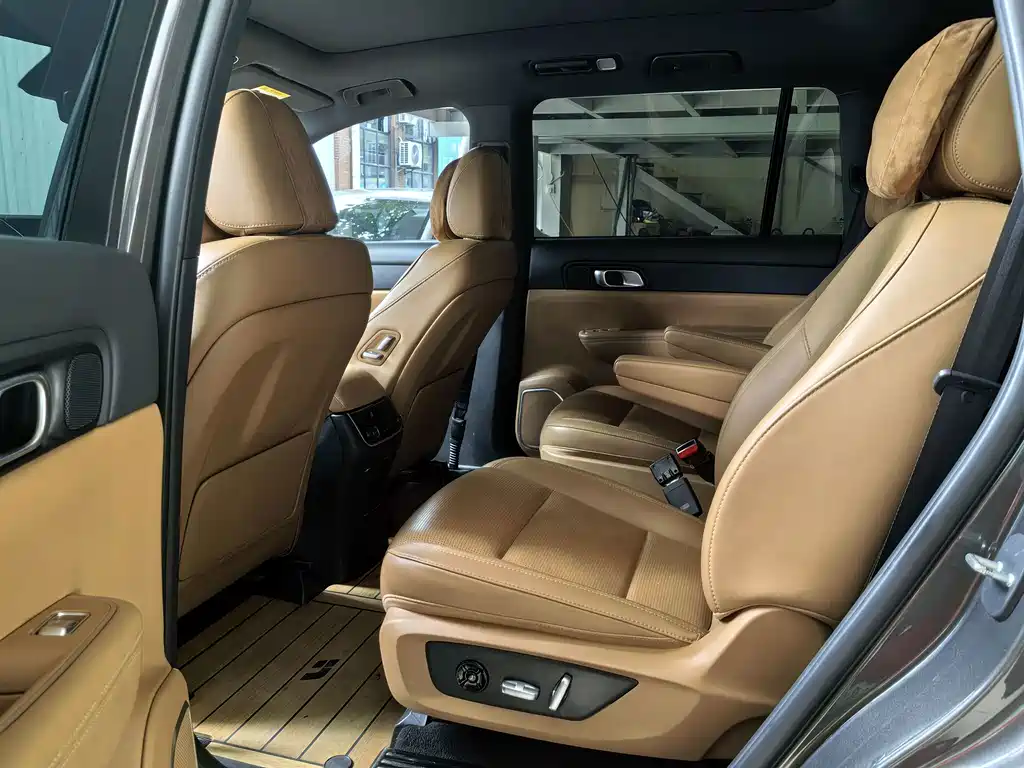 Li Auto Li ONE — миниатюра 6