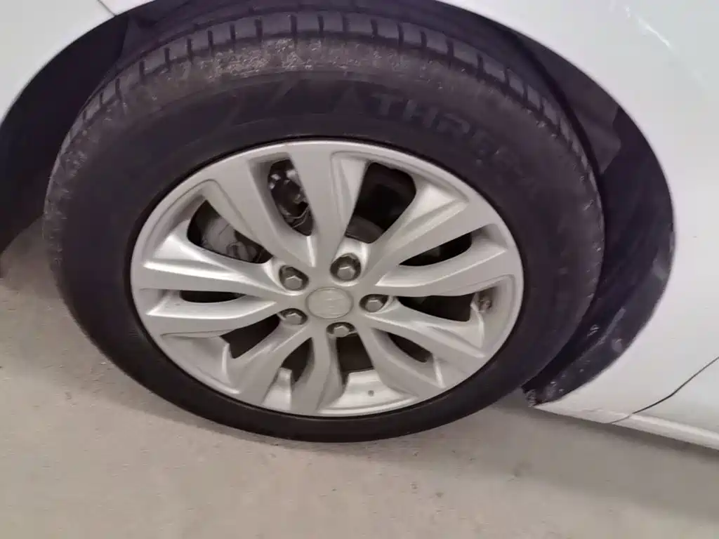 Buick Excelle — миниатюра 23