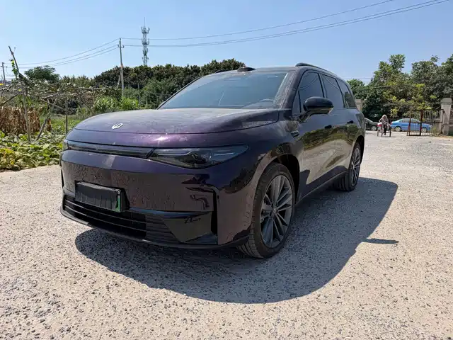 Leapmotor C16