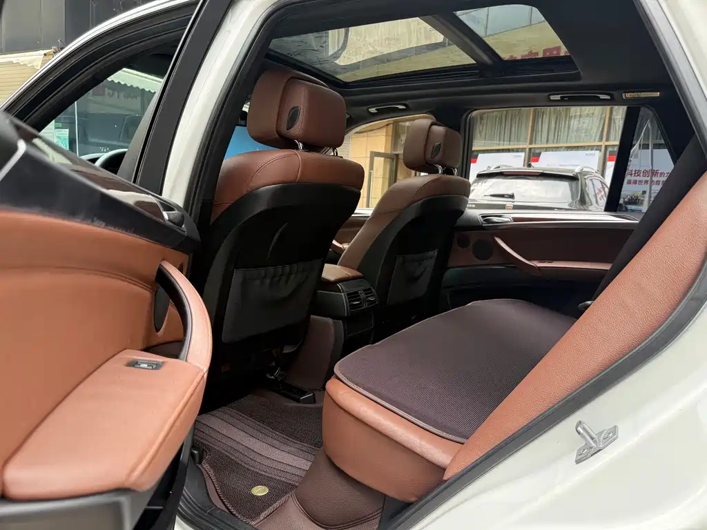 BMW X5 (Import) — миниатюра 9