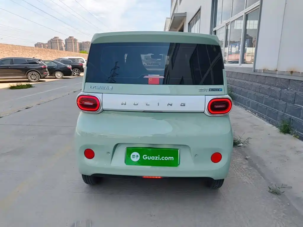 Wuling MINIEV — миниатюра 6