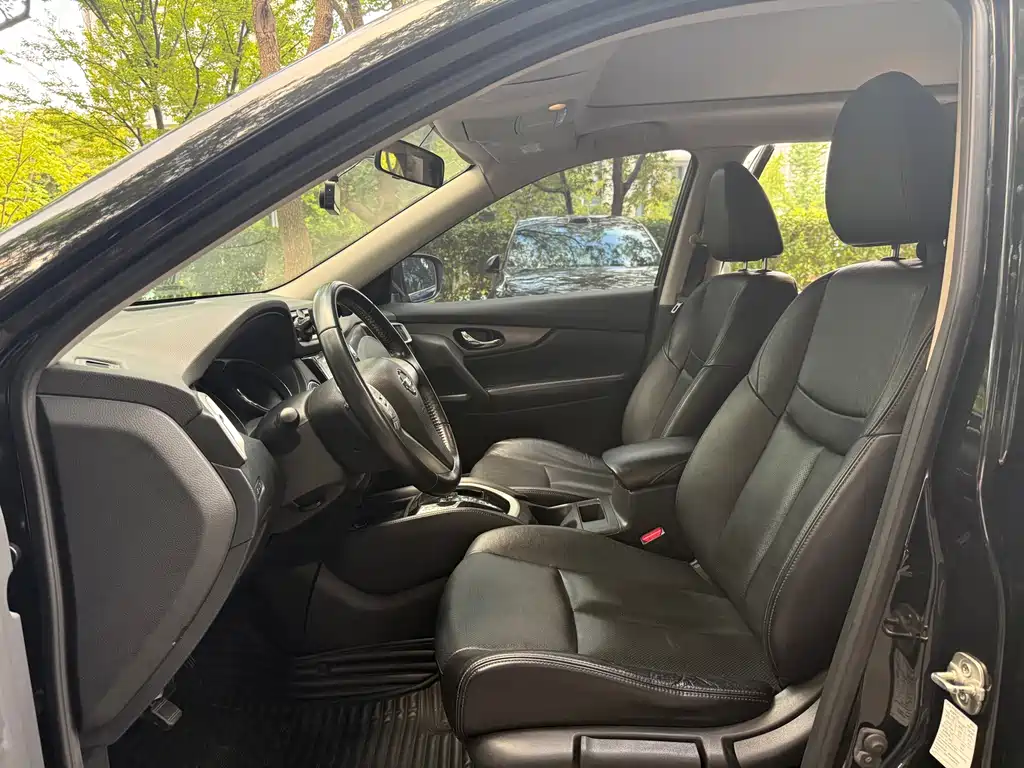 Nissan X-Trail — миниатюра 7
