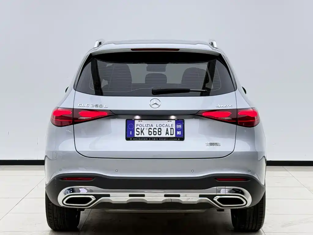 Mercedes-Benz GLC 2023 GLC 260 L 4MATIC 5 мест