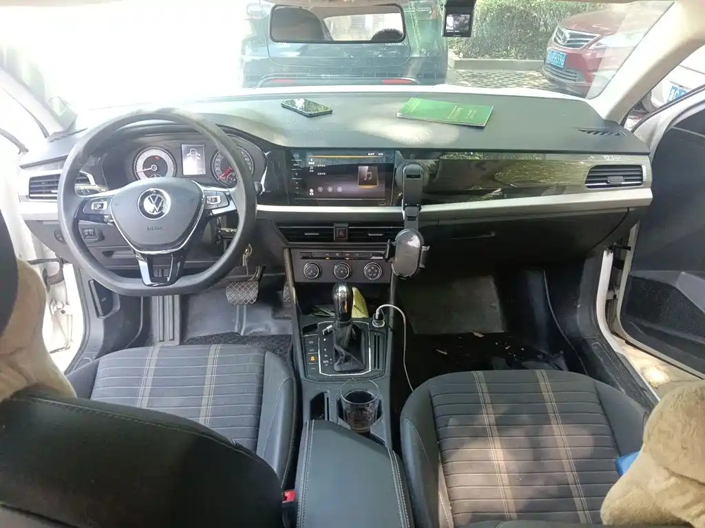 Volkswagen Lavida — миниатюра 13