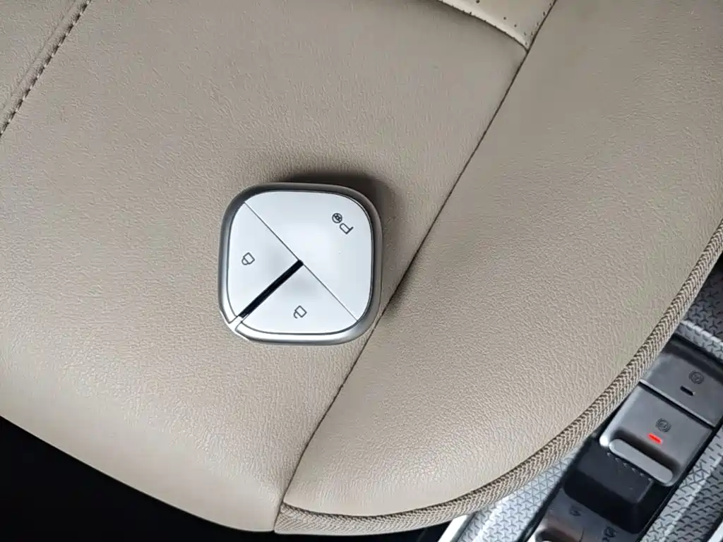 Baojun Yueye — миниатюра 9