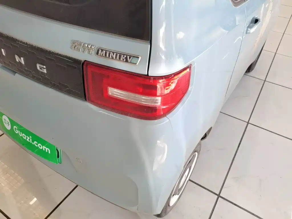Wuling MINIEV — миниатюра 8
