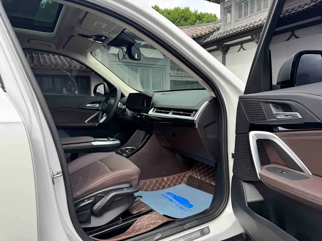 BMW X1 — миниатюра 10