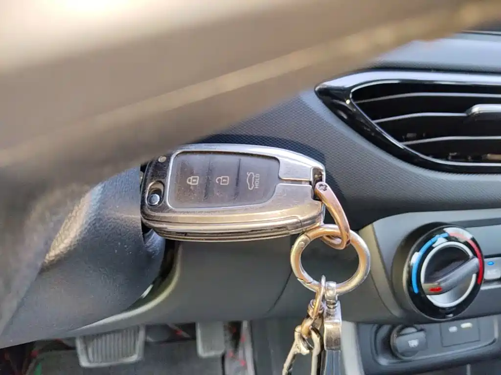 Hyundai Elantra — миниатюра 9
