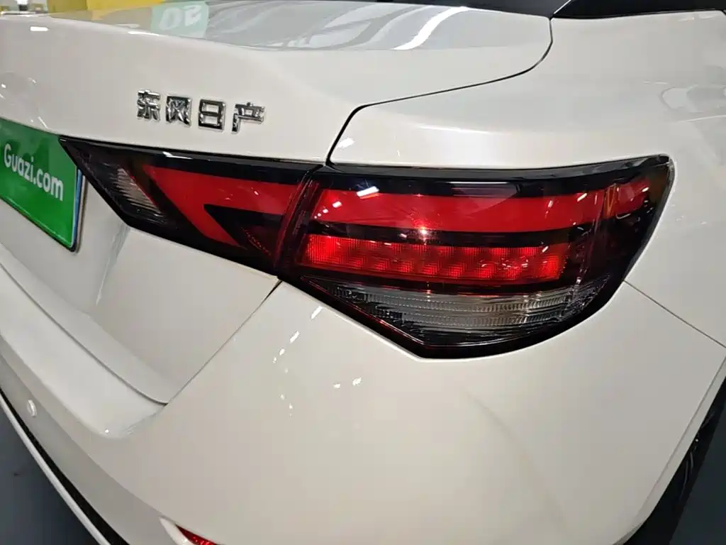 Nissan Sylphy — миниатюра 8