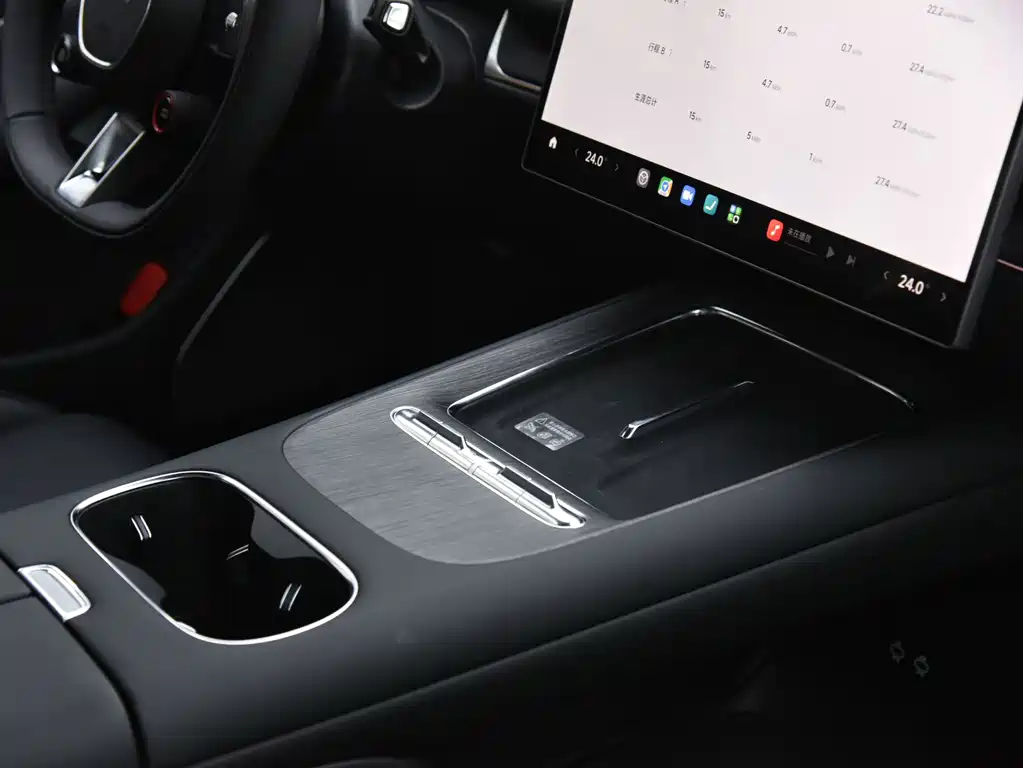 Xiaomi SU7 — миниатюра 15