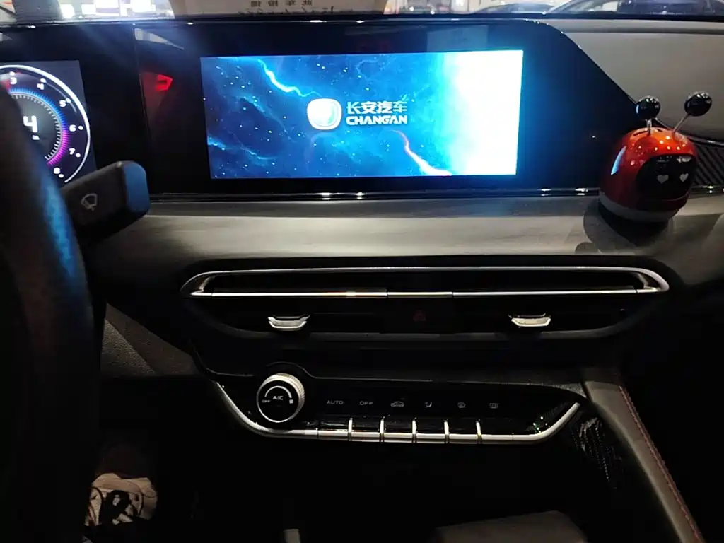 Changan Eado — миниатюра 13