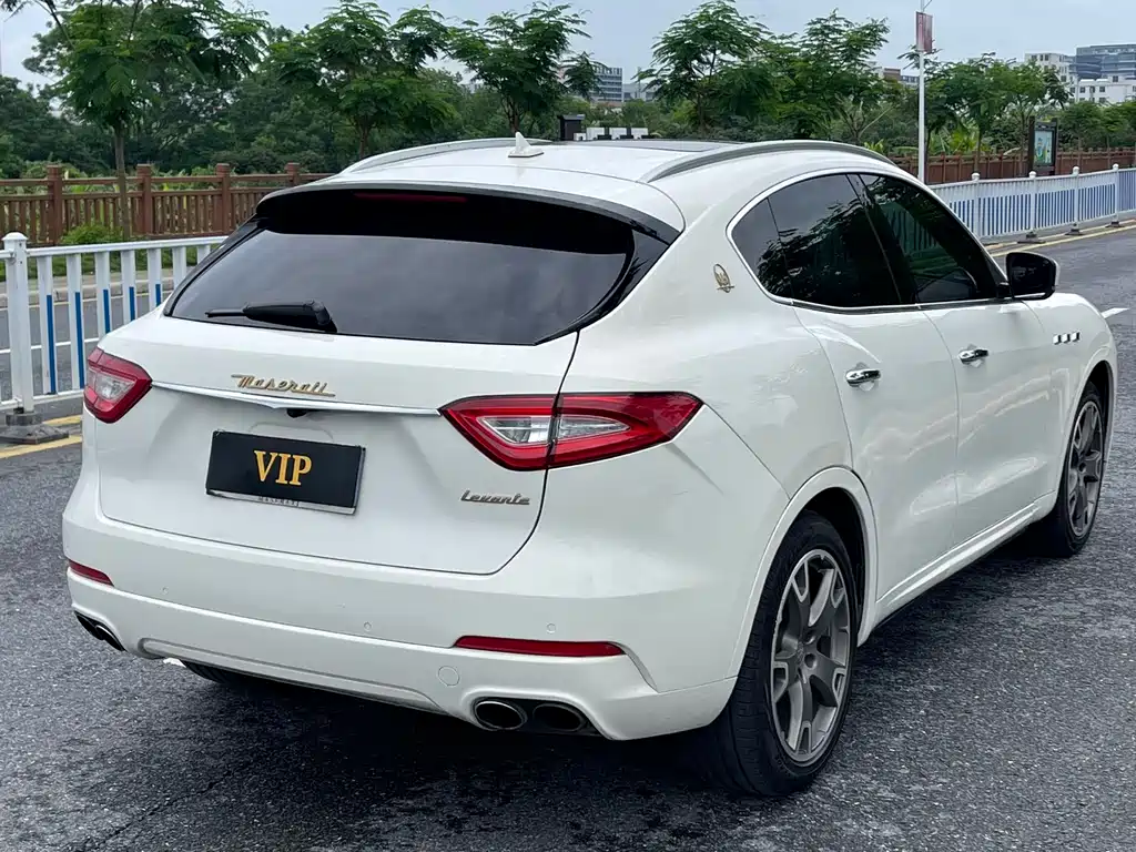 MASERATI LEVANTE
