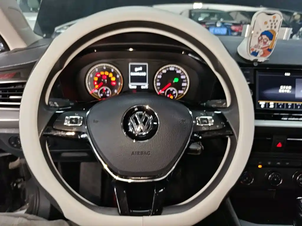 Volkswagen Lavida — миниатюра 11
